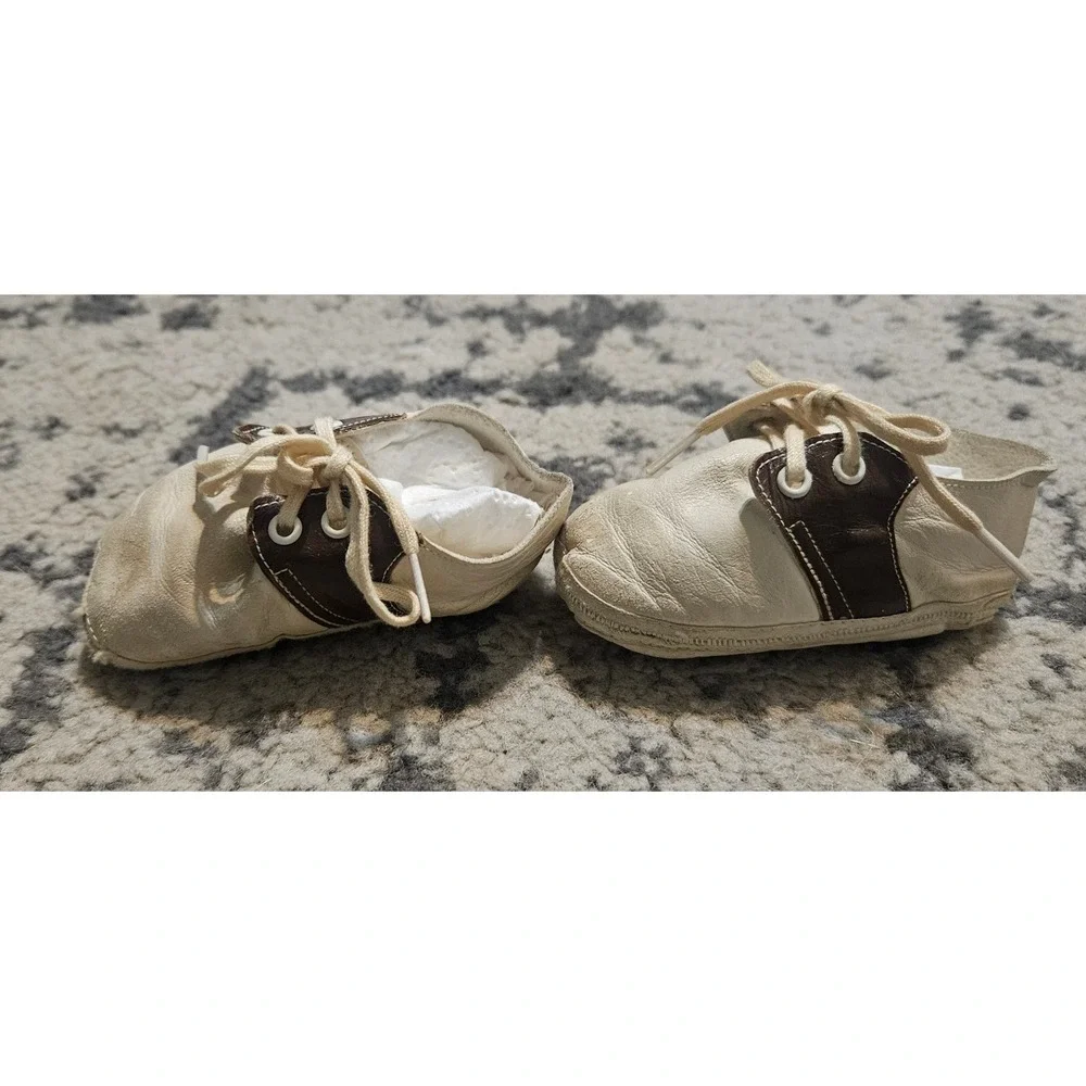 Vintage Mrs. Day's Soft Sole Ideal Shoes. Brown, Off White.